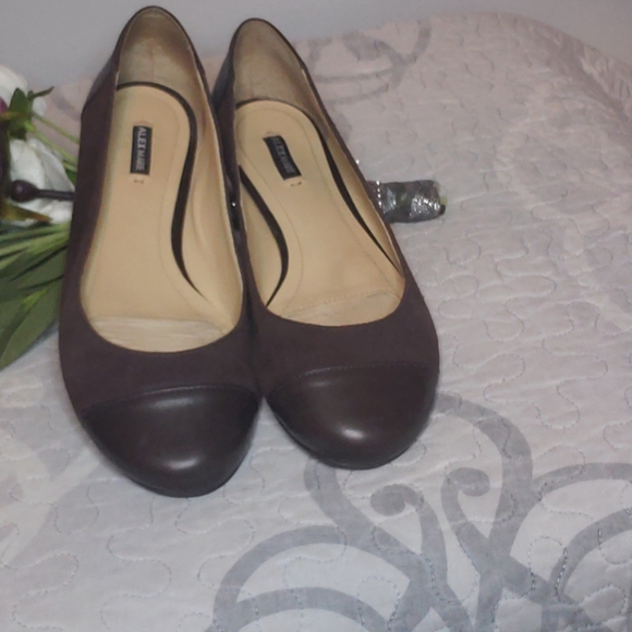 ***Price Drop***Alex Marie Ballet Flats - Picture 5 of 5
